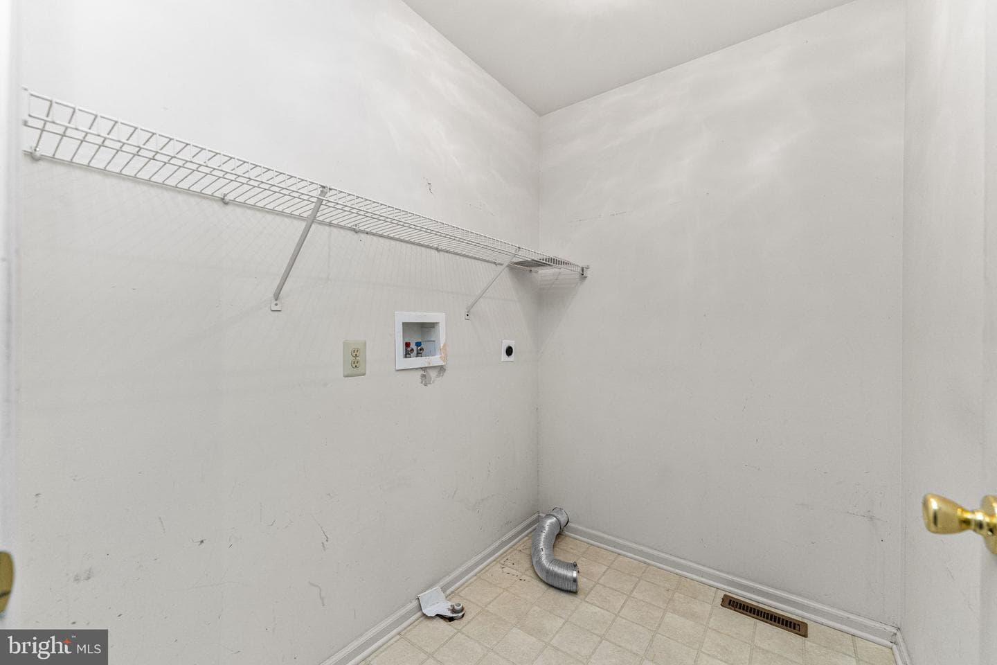 769 Hunter Drive photo 24