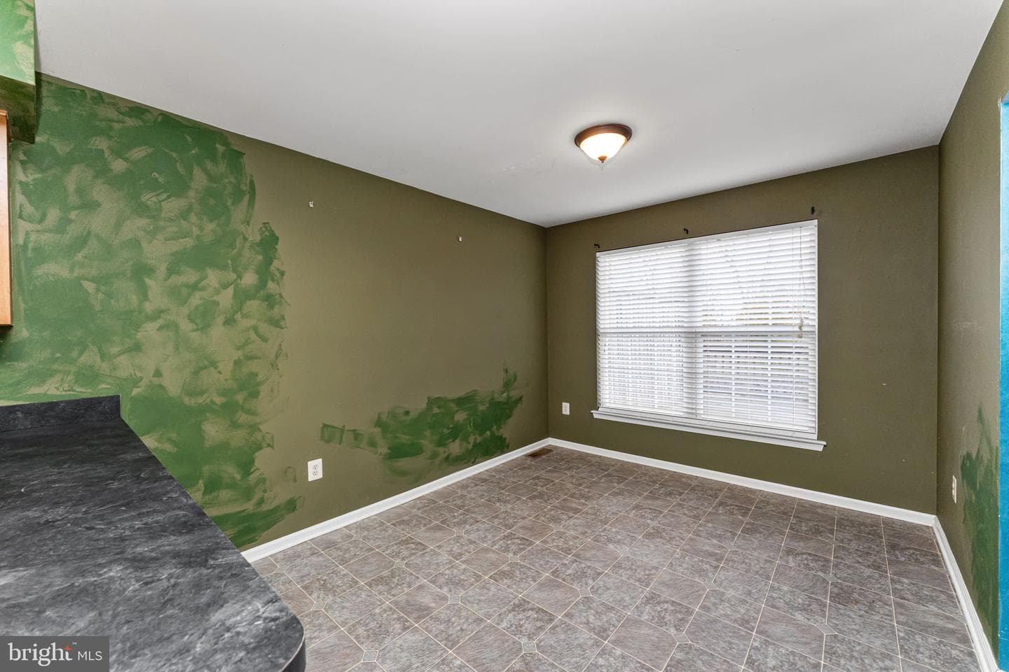 769 Hunter Drive photo 9