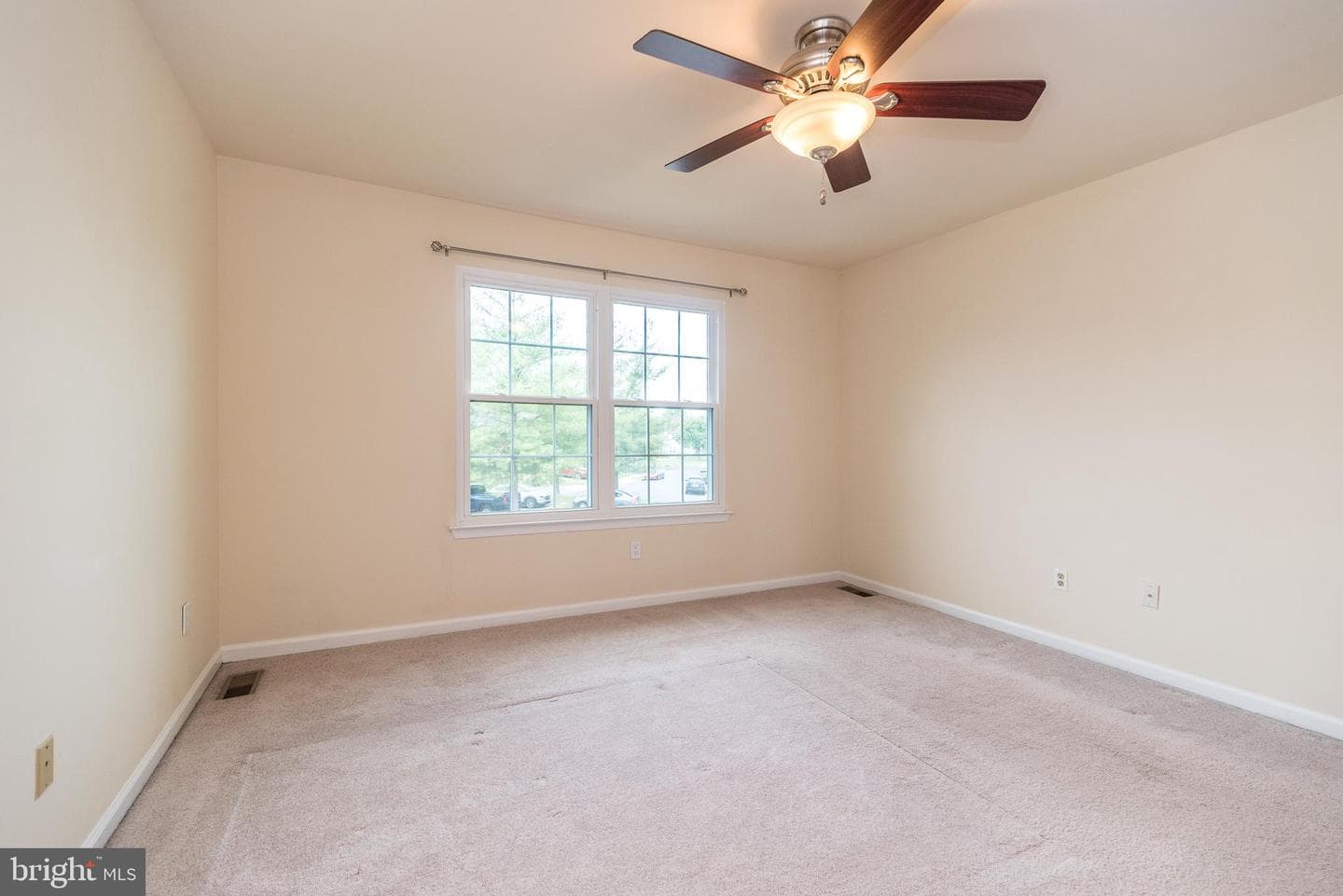 177 Seckel Court photo 30