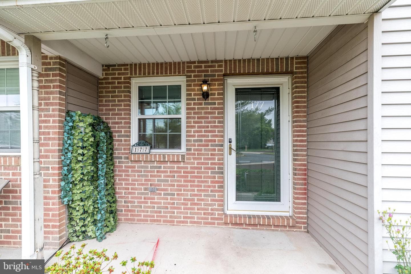 177 Seckel Court photo 4