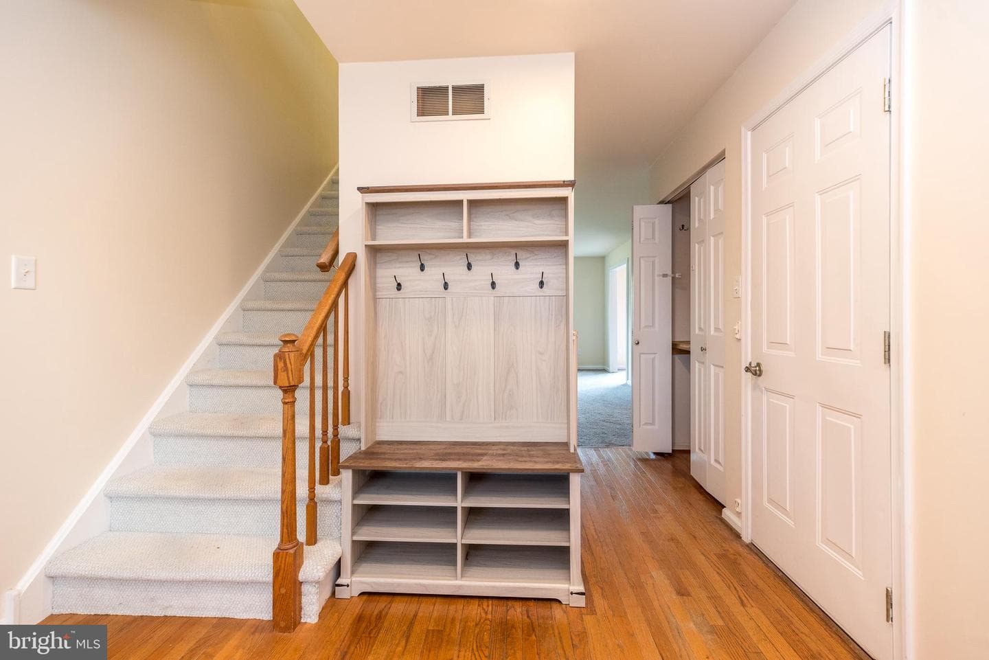 177 Seckel Court photo 6