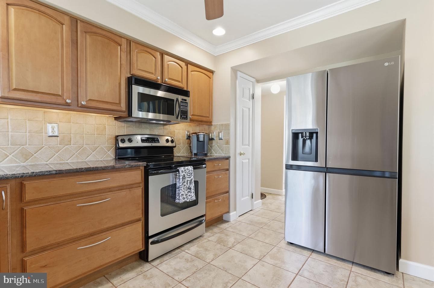 327 Abbey Lane photo 13