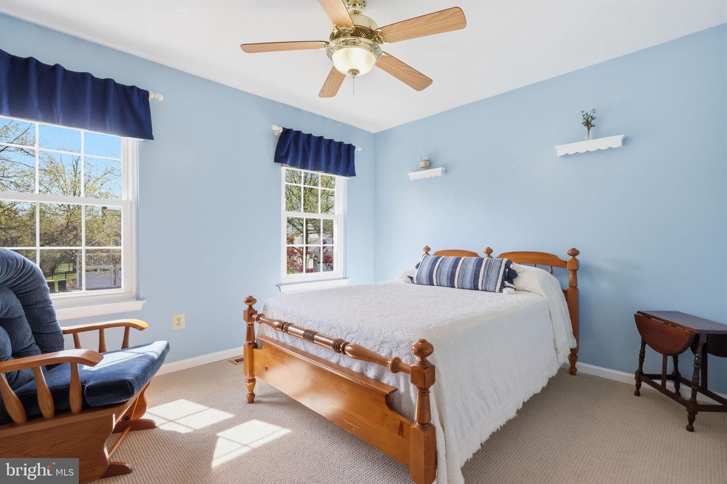 327 Abbey Lane photo 19