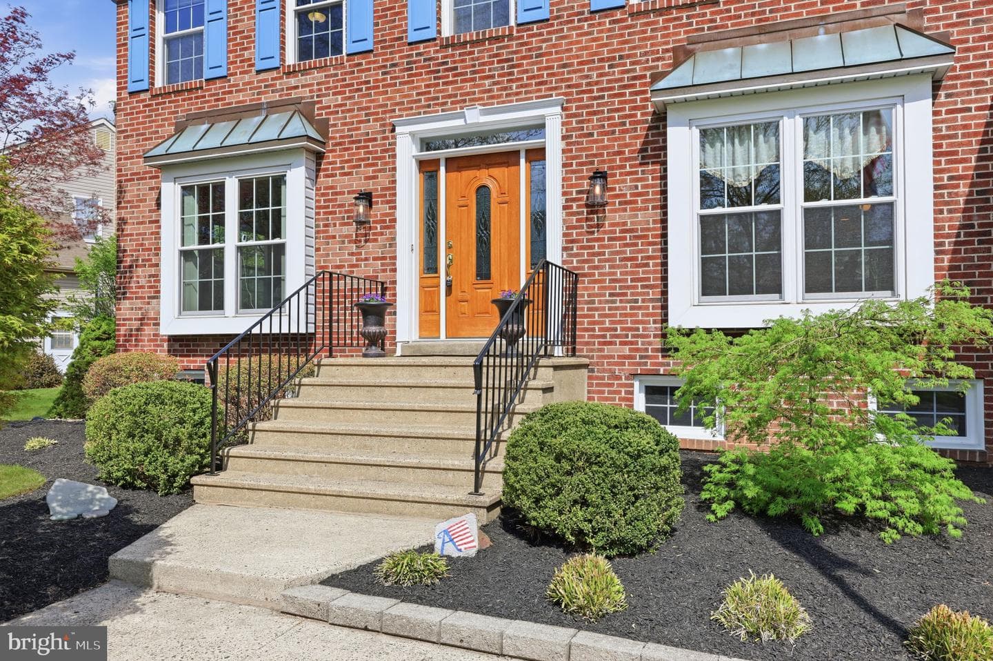 327 Abbey Lane photo 4