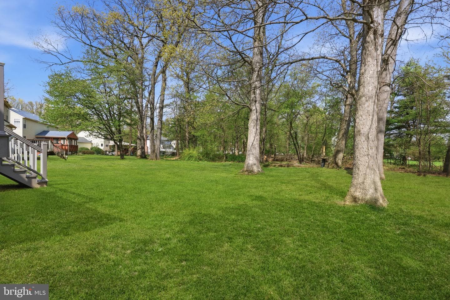 327 Abbey Lane photo 43