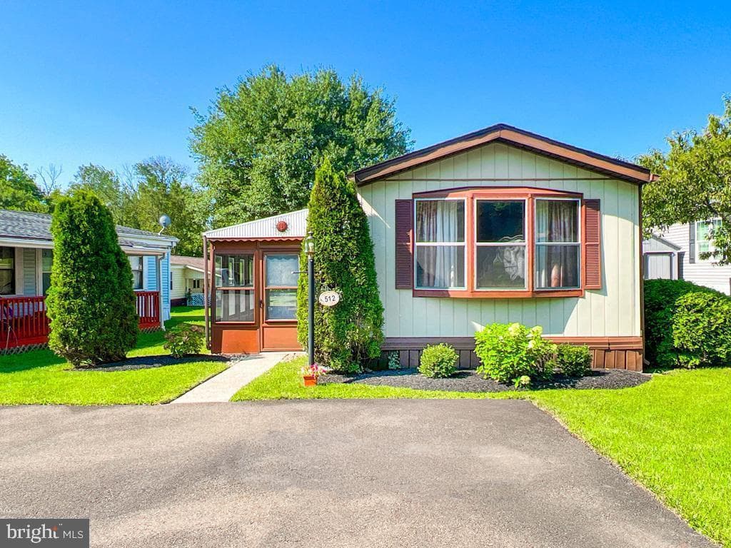 512 Willow Lane, North Wales