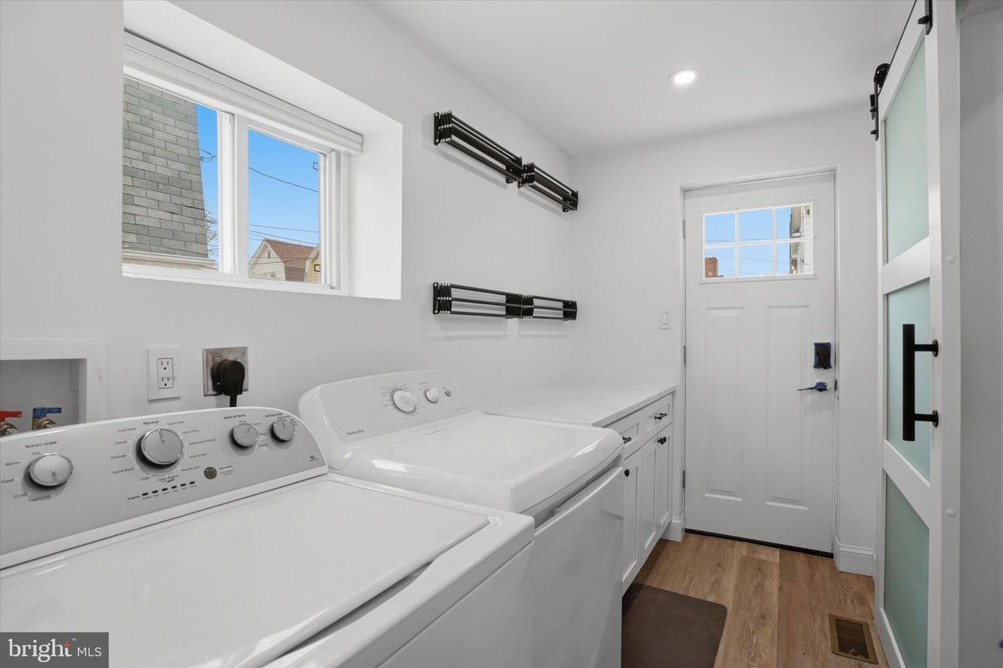90 Greenfield Avenue photo 11