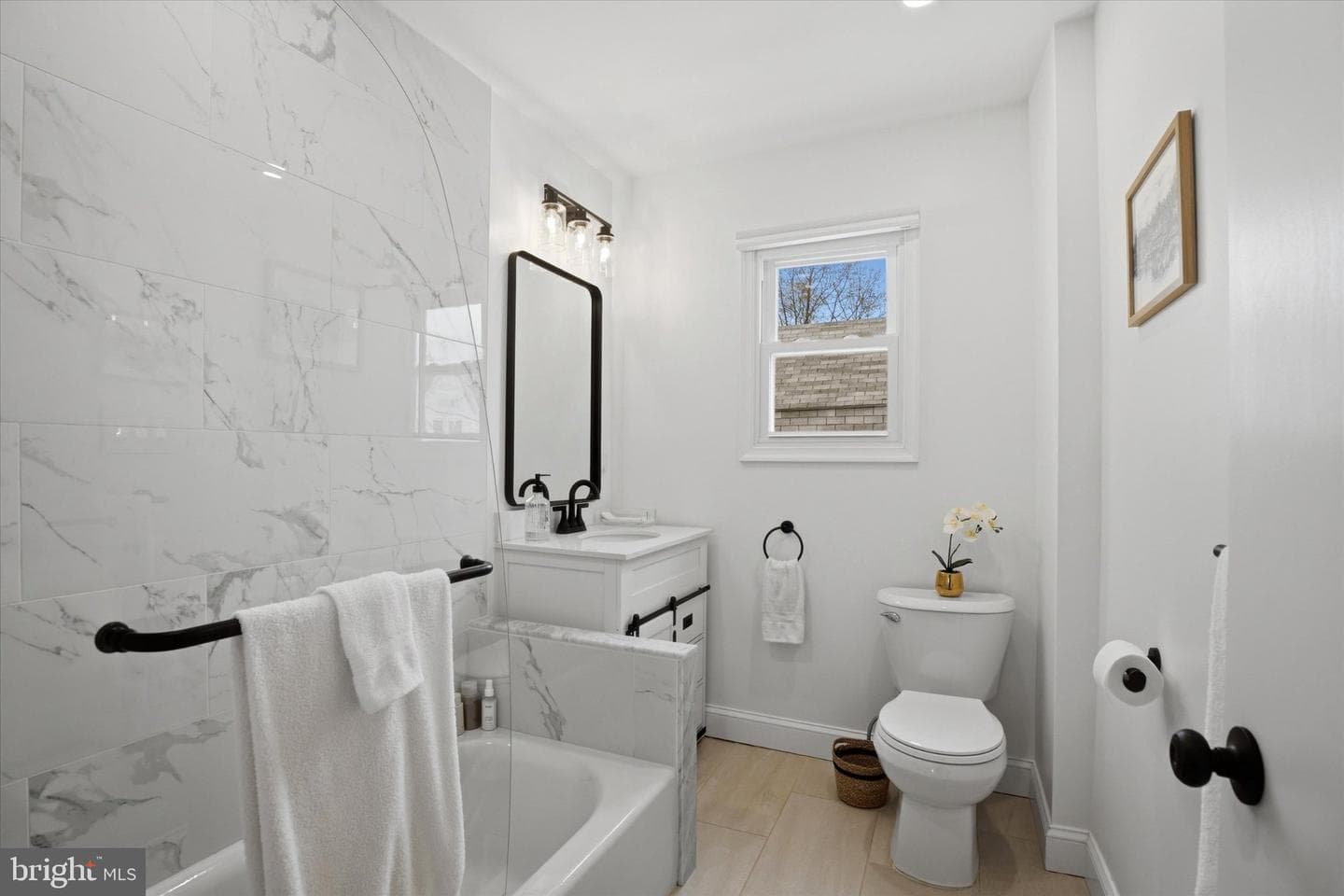90 Greenfield Avenue photo 22