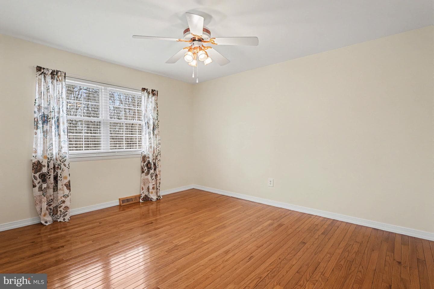 2200 Rebecca Drive photo 30