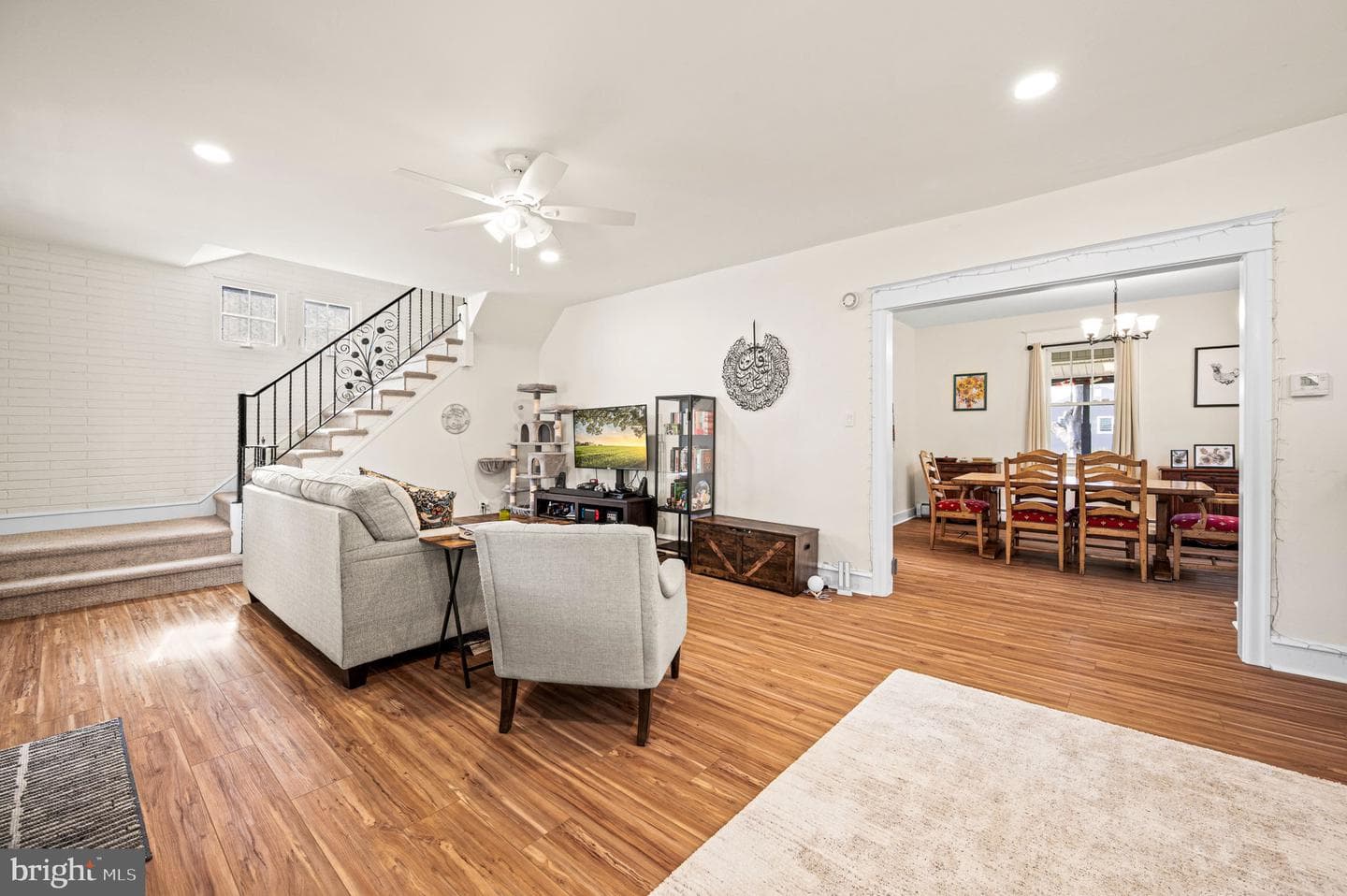 148 Holme Avenue photo 8