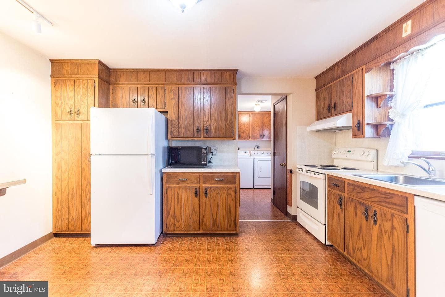 33 Onyx Lane photo 13