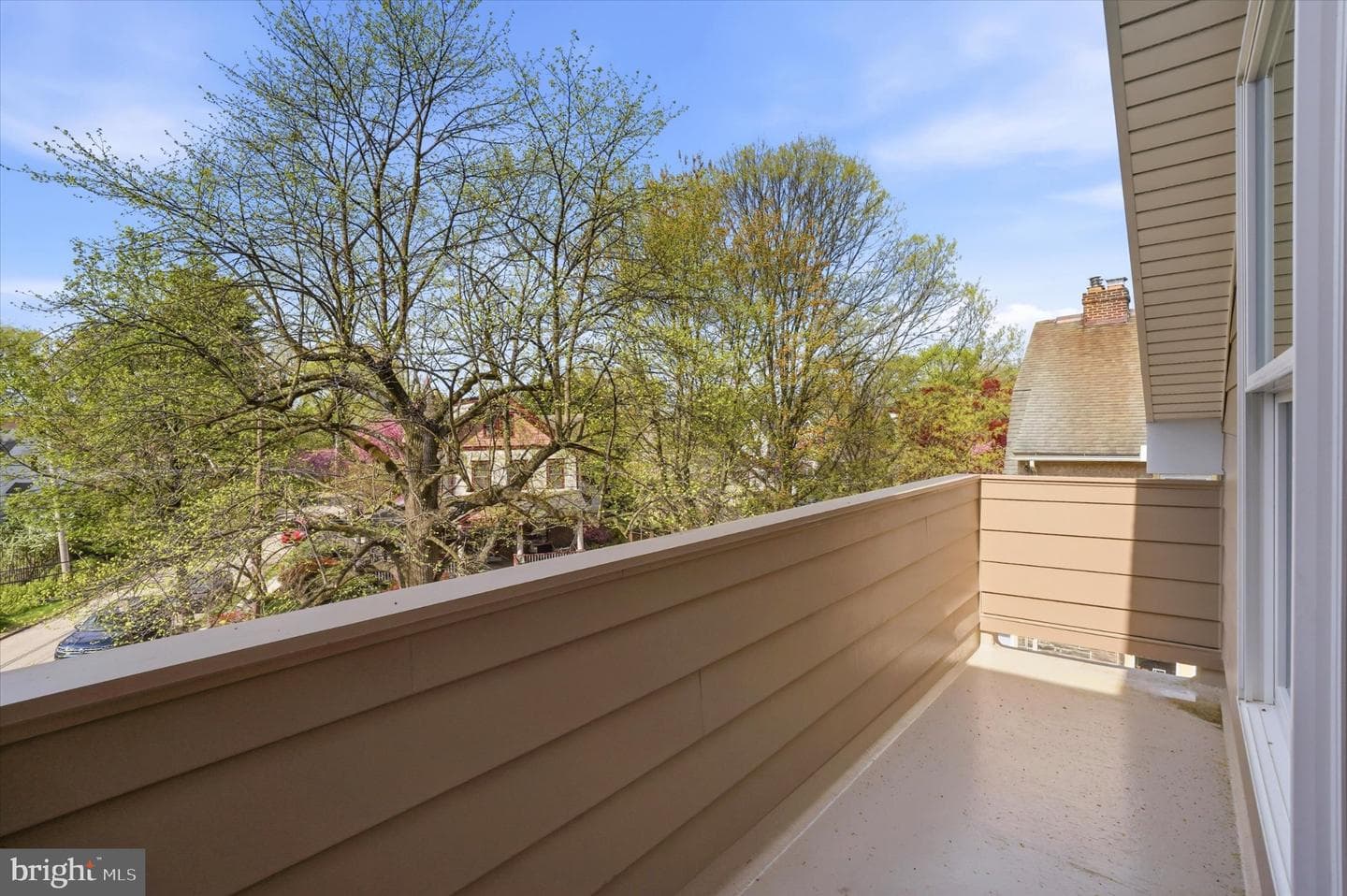 425 Grove Place photo 31