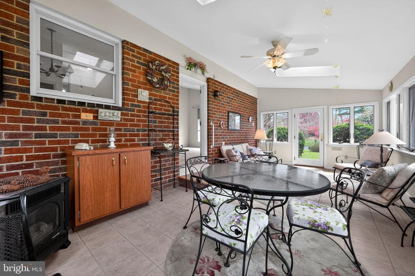 50 Ivy Lane photo 11
