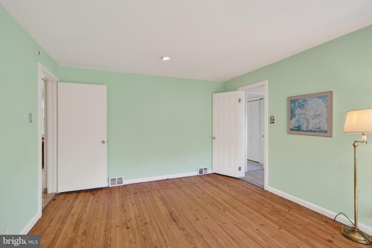 1702 Pemberton Road photo 34