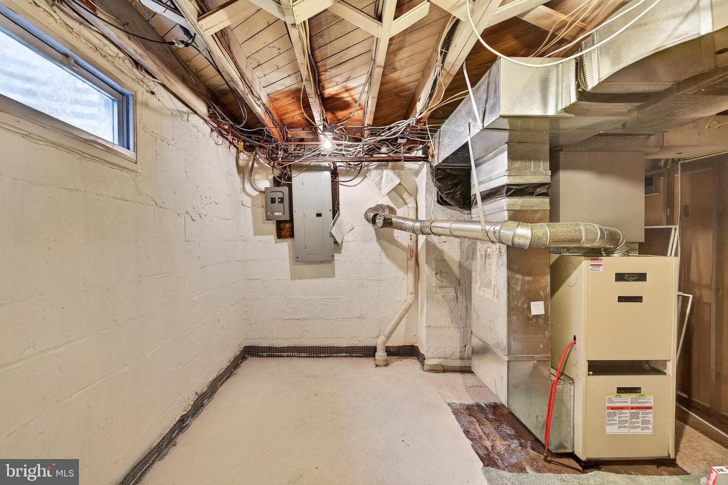 1702 Pemberton Road photo 55