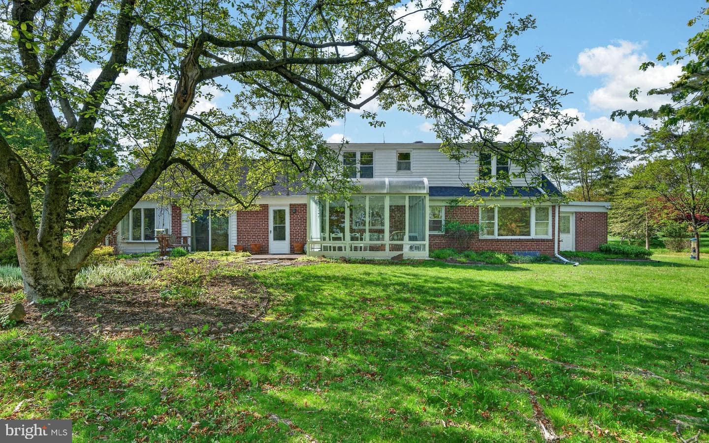 1702 Pemberton Road photo 68