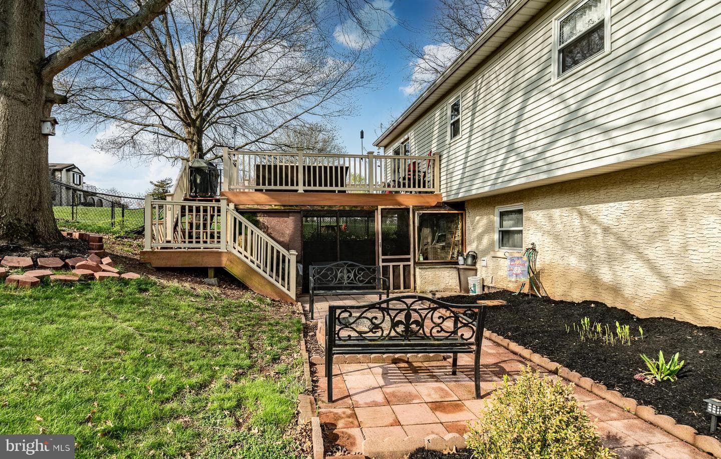 36 Sunset Road photo 40