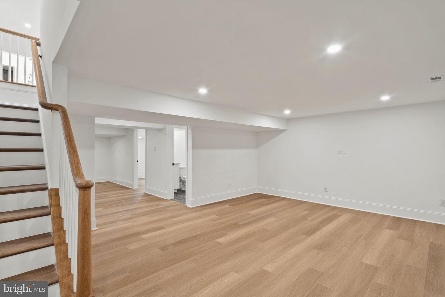 13 Elmwood Avenue photo 37