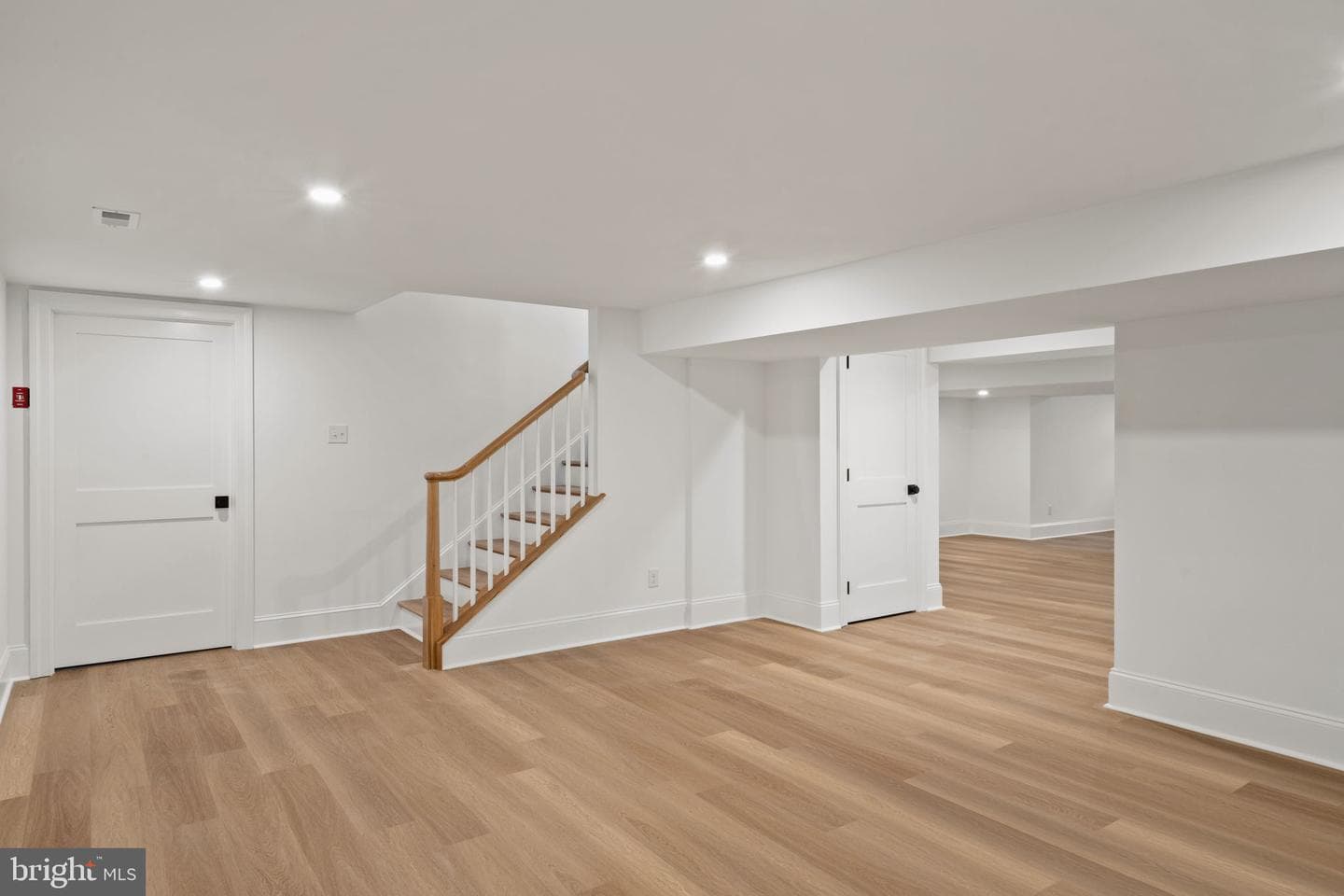 13 Elmwood Avenue photo 38