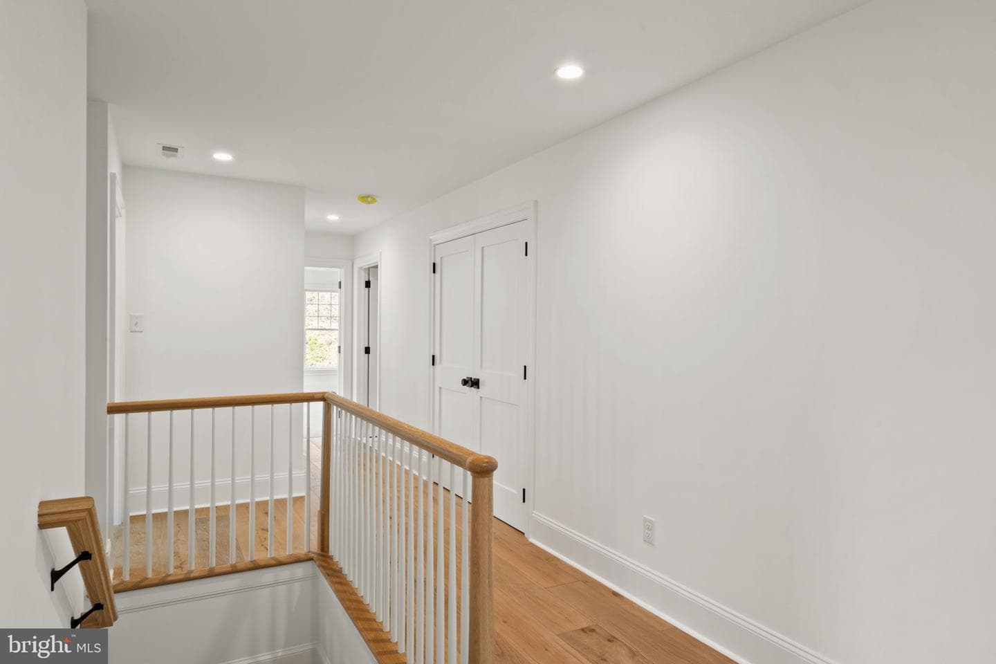 13 Elmwood Avenue photo 40