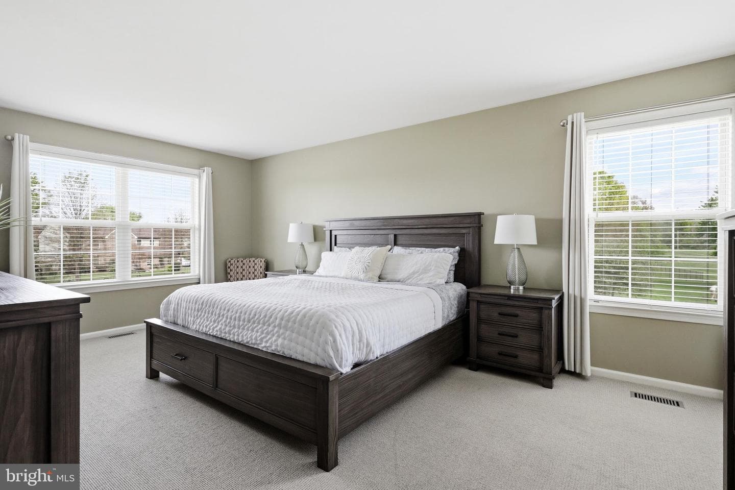 723 Gregory Drive photo 24