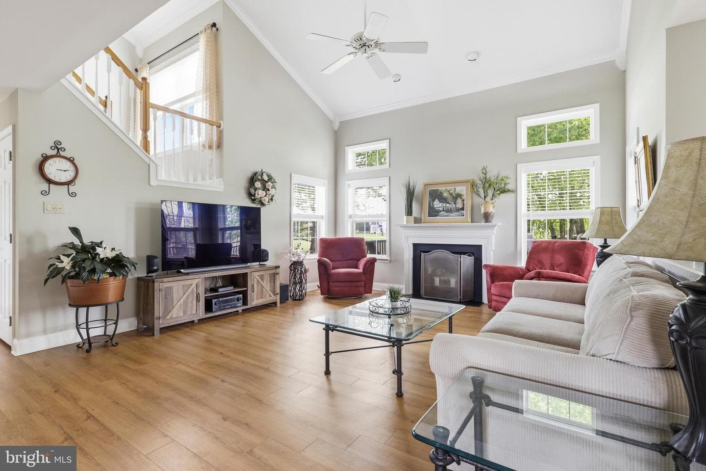 723 Gregory Drive photo 8