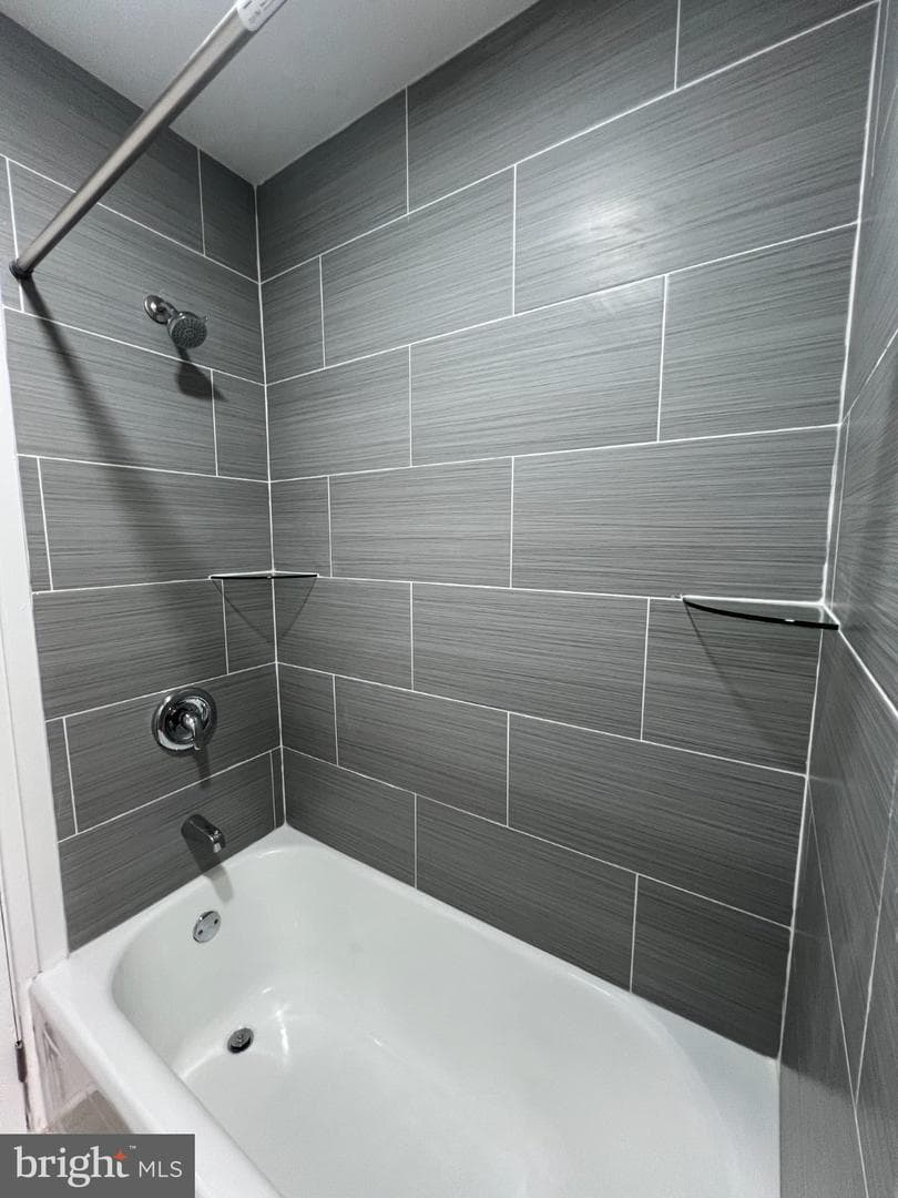 26 E 5th Street photo 23