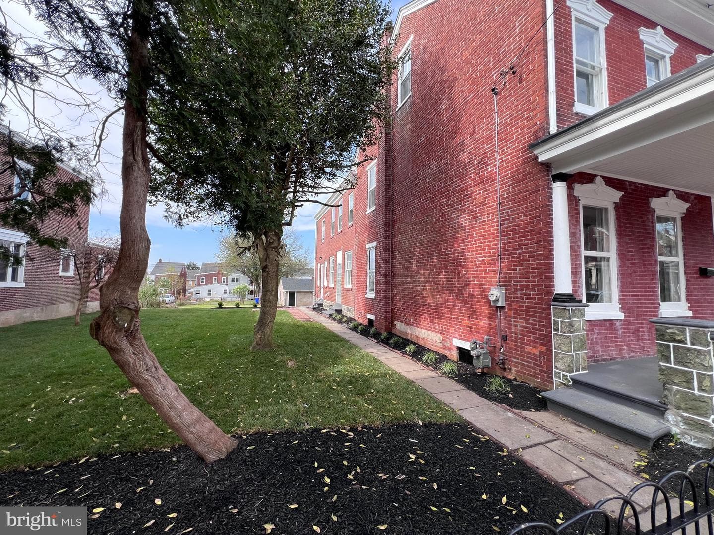26 E 5th Street photo 5