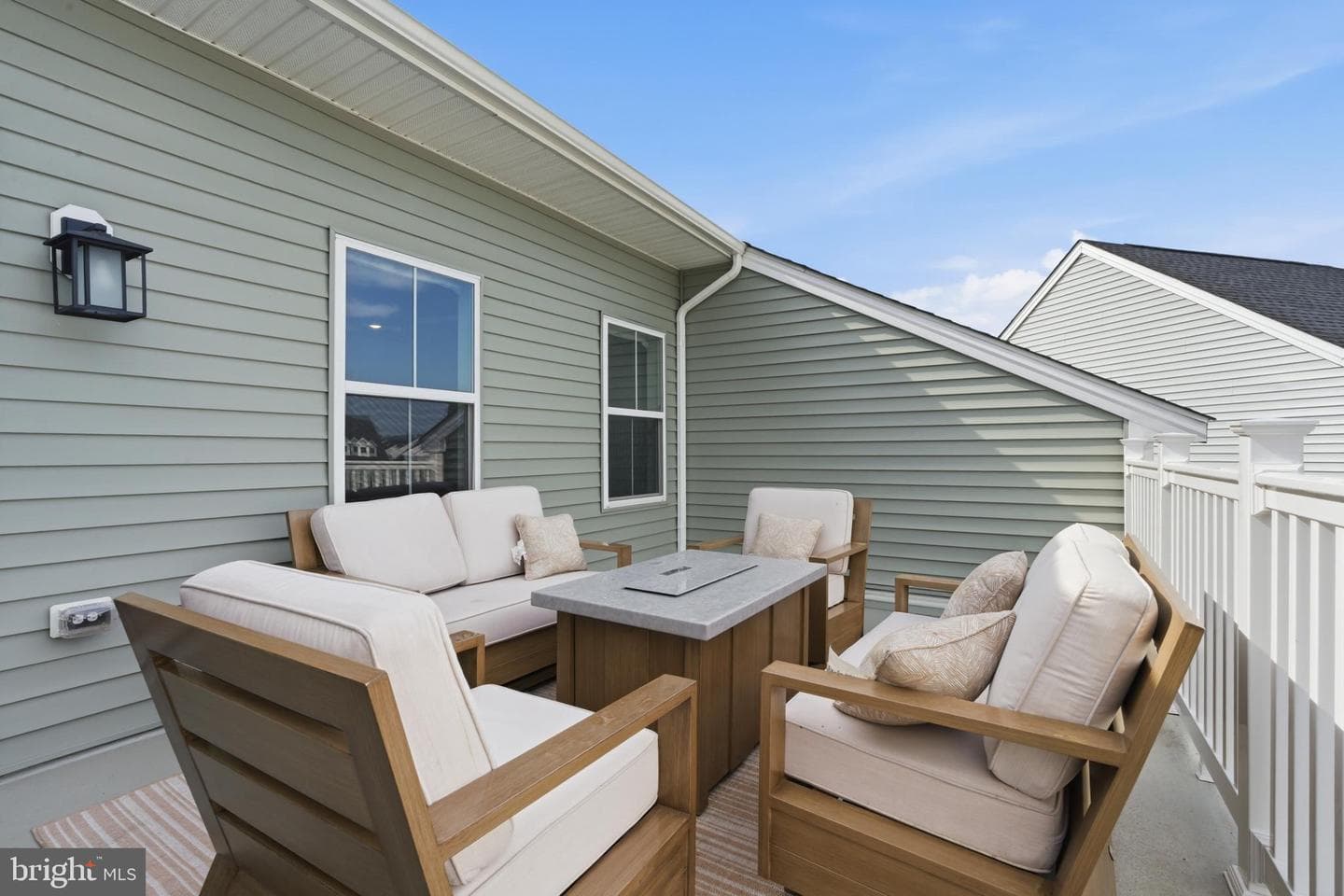 65 E Front Street photo 44