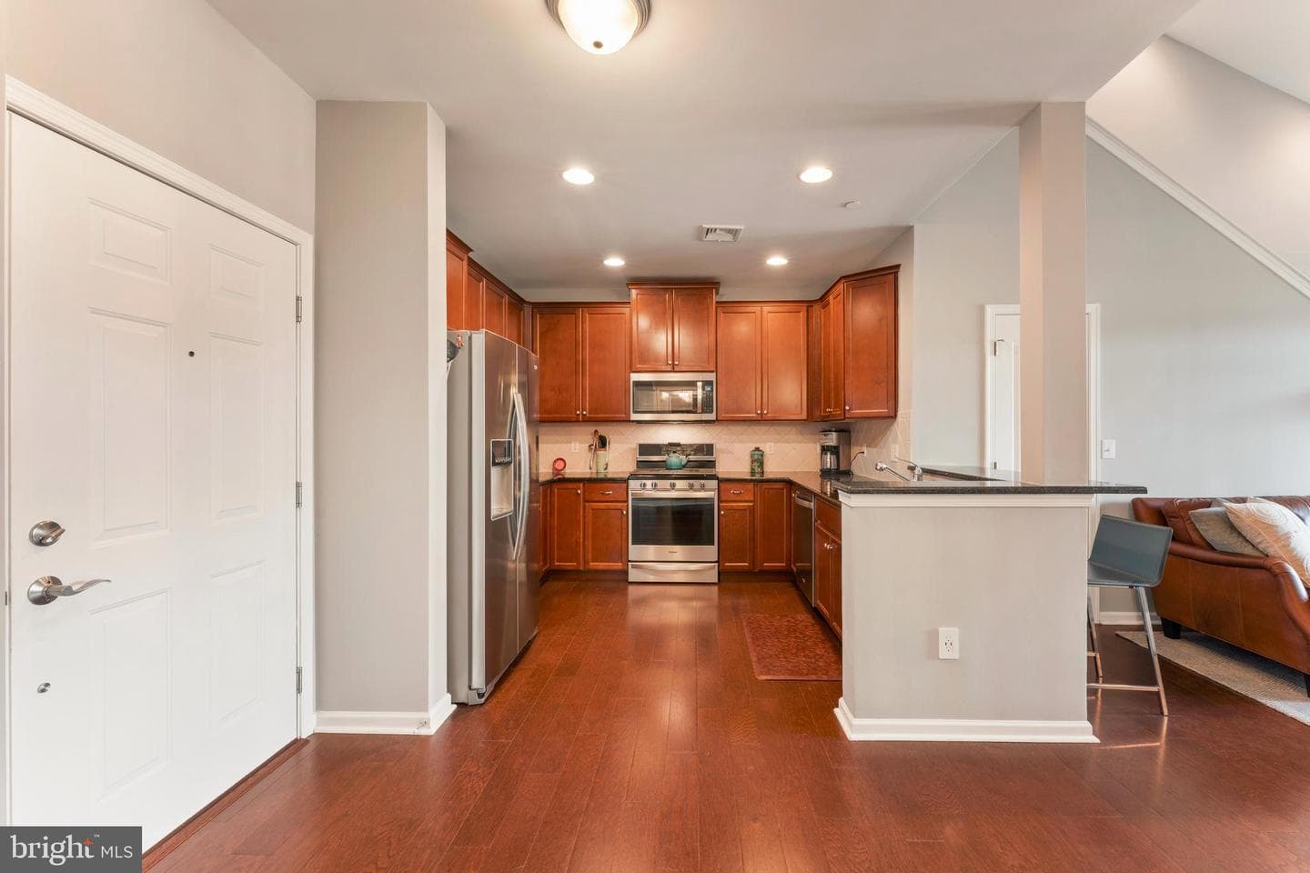531 Carson Terrace photo 6