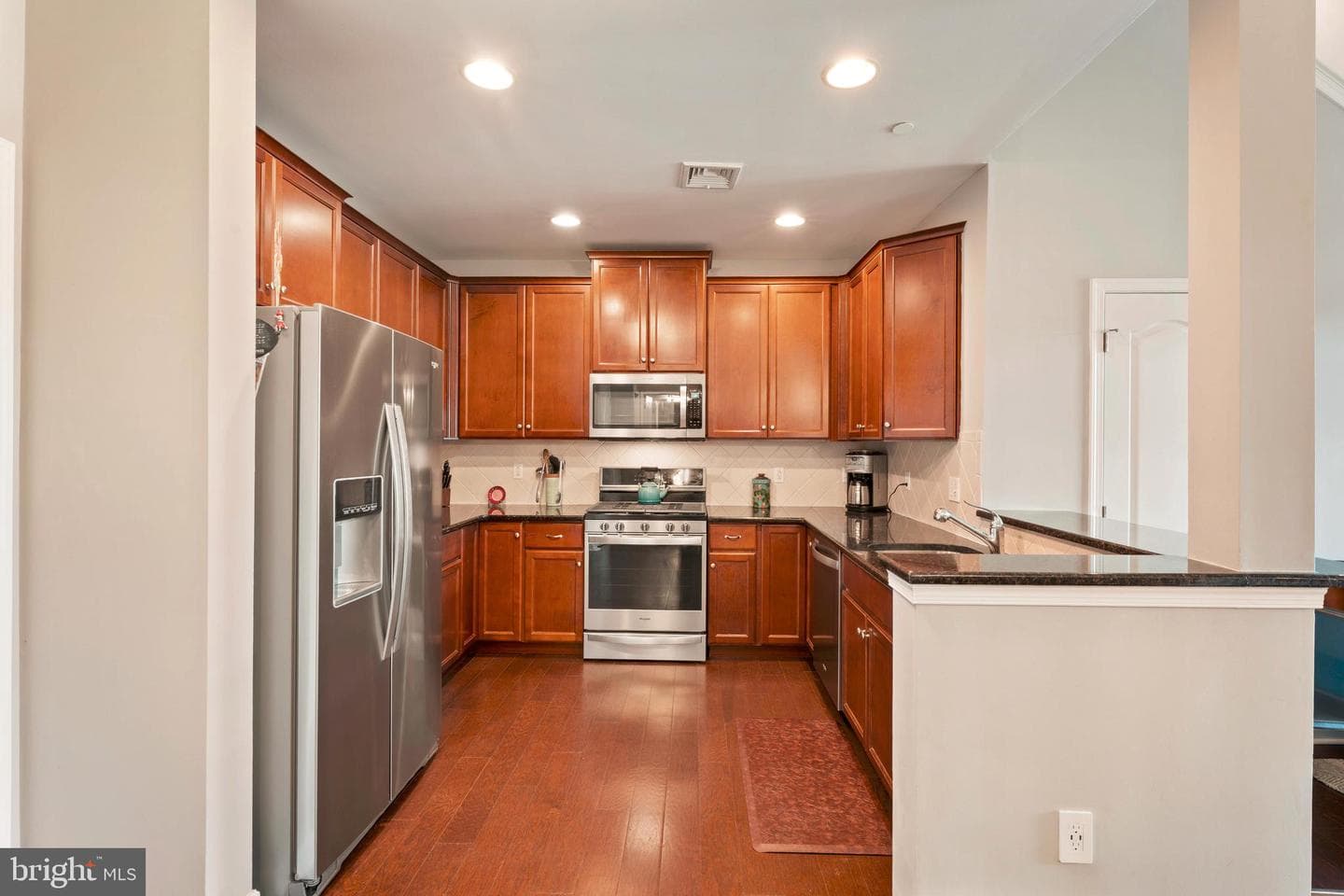 531 Carson Terrace photo 7