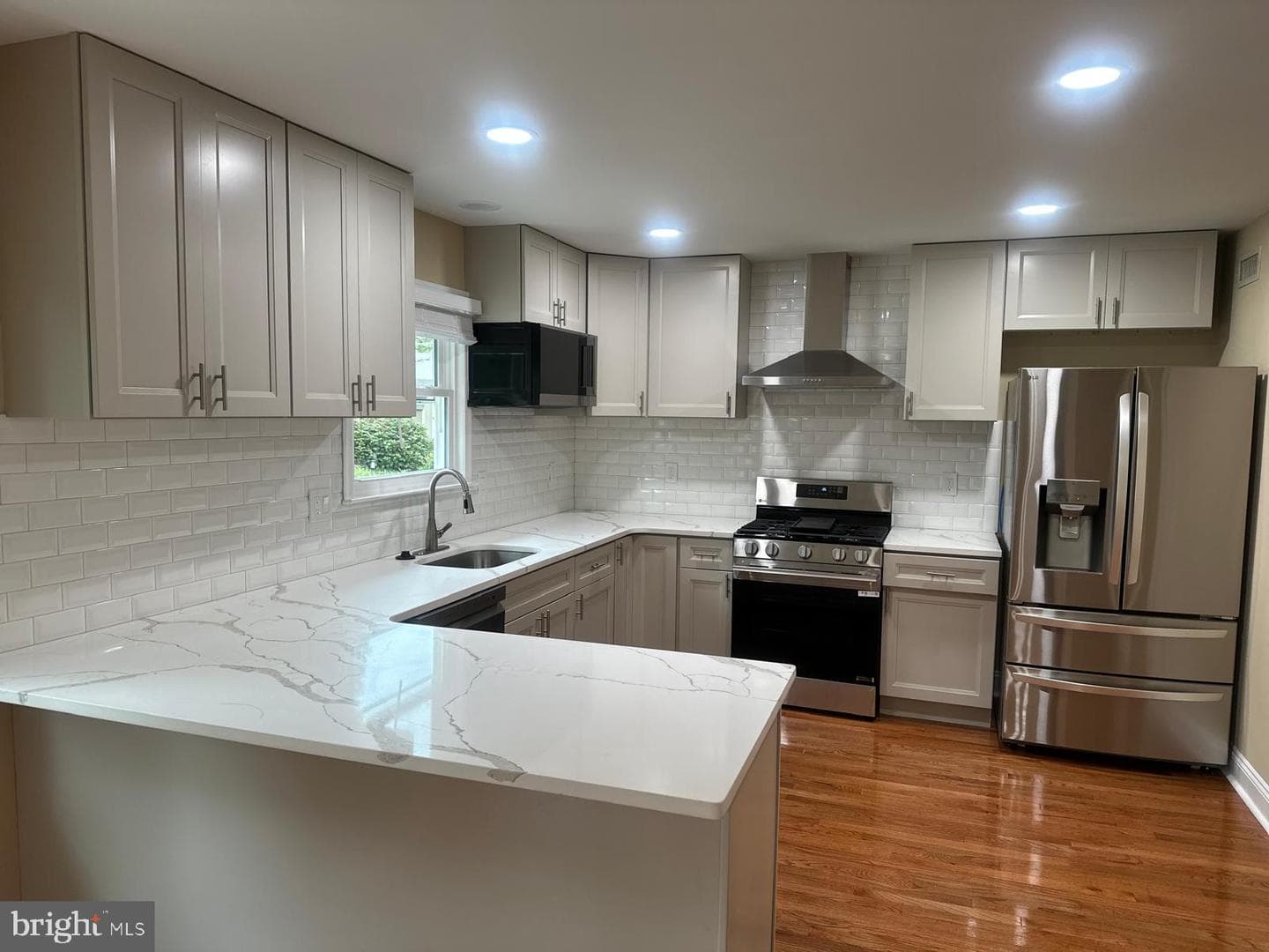 204 Wilson Avenue photo 3