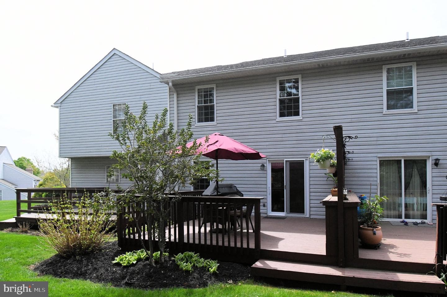 201 Essex Court photo 20