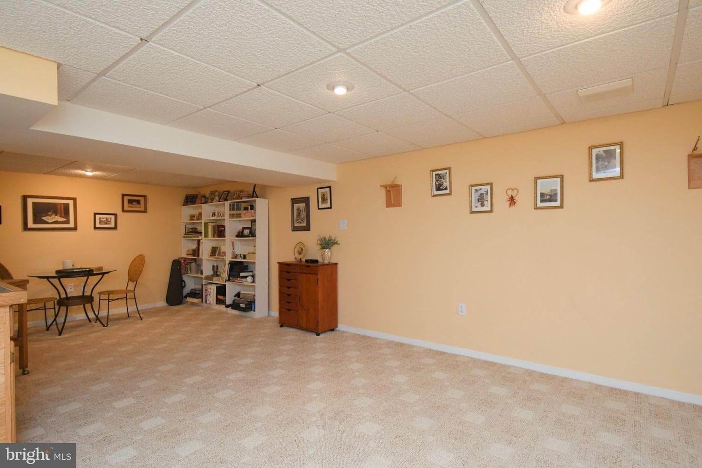 201 Essex Court photo 35
