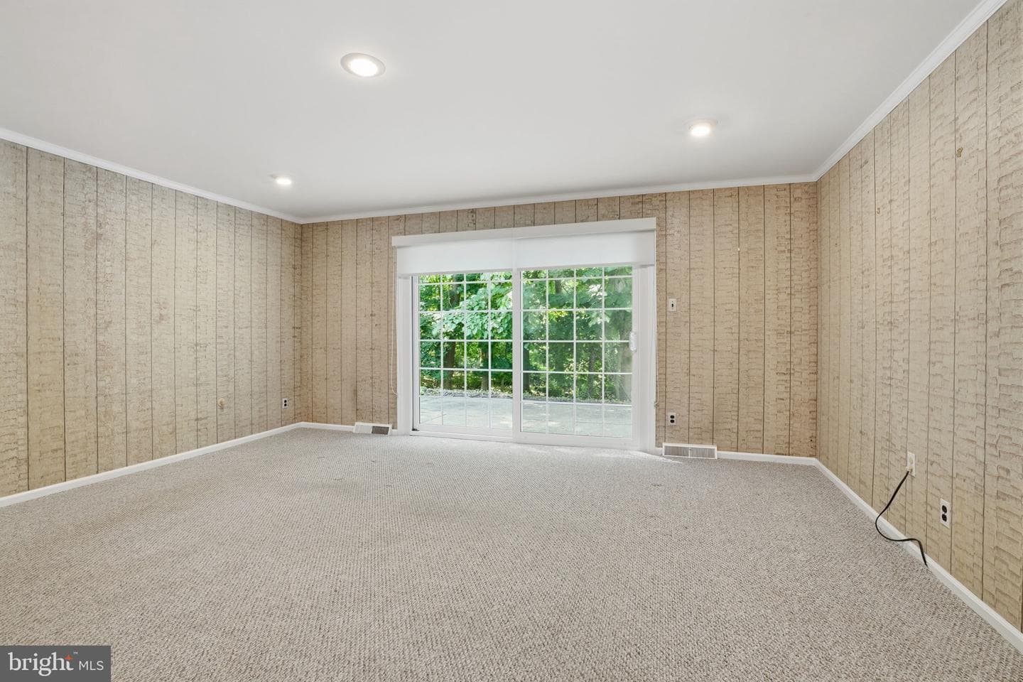 1840 Nicholas Drive photo 14