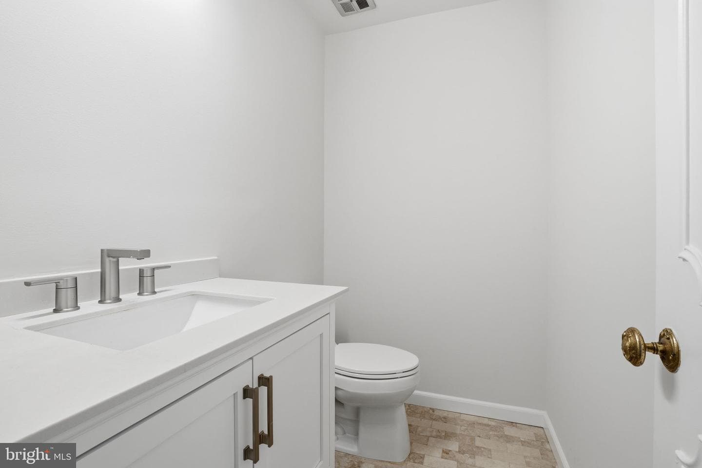 1840 Nicholas Drive photo 28