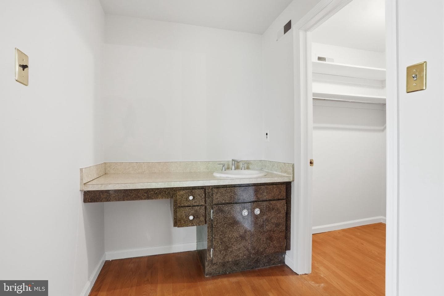 1840 Nicholas Drive photo 35