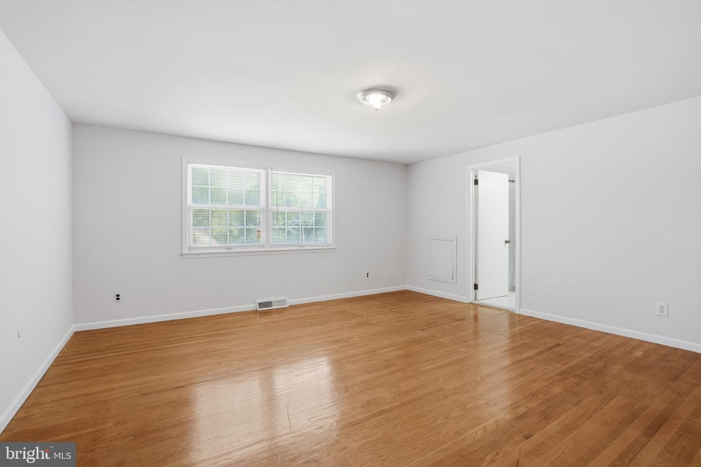 1840 Nicholas Drive photo 41