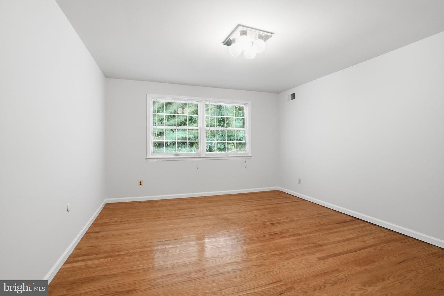 1840 Nicholas Drive photo 44