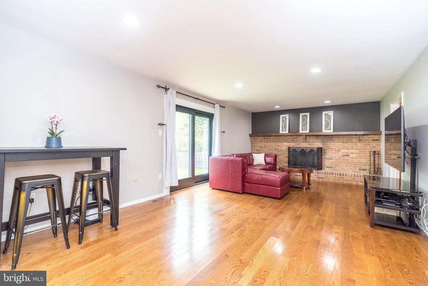 1608 Brittany Drive photo 17