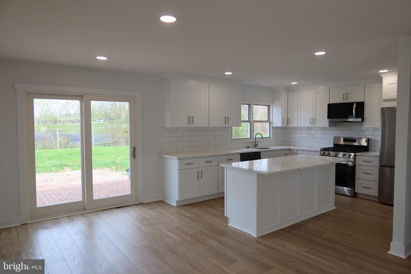 700 Fraser Road photo 13