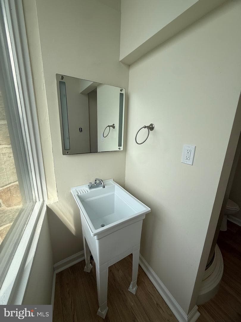 700 Fraser Road photo 32