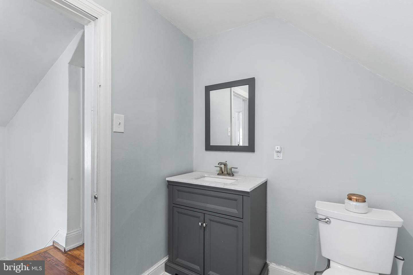 16 Radcliff Road photo 30