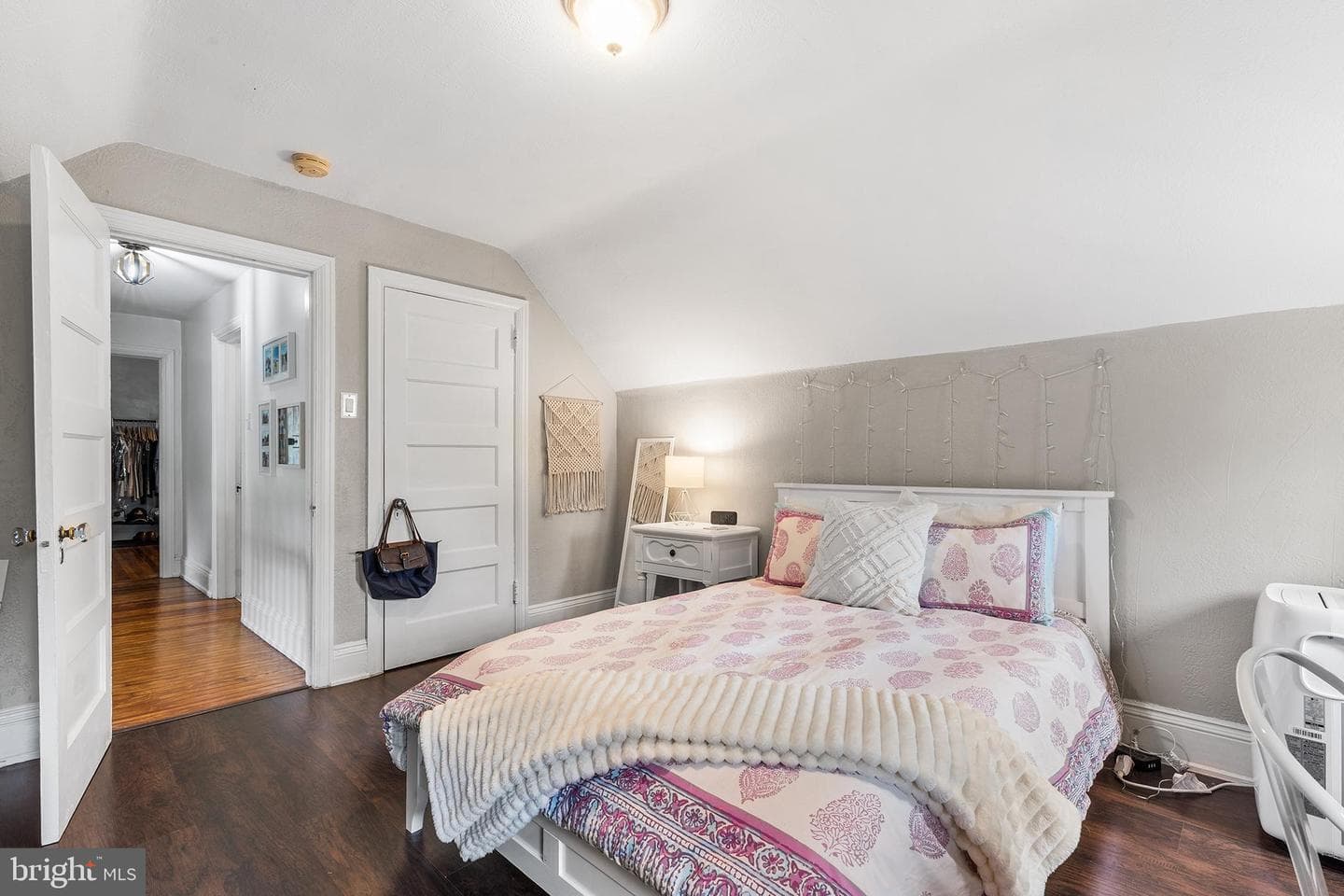 16 Radcliff Road photo 31