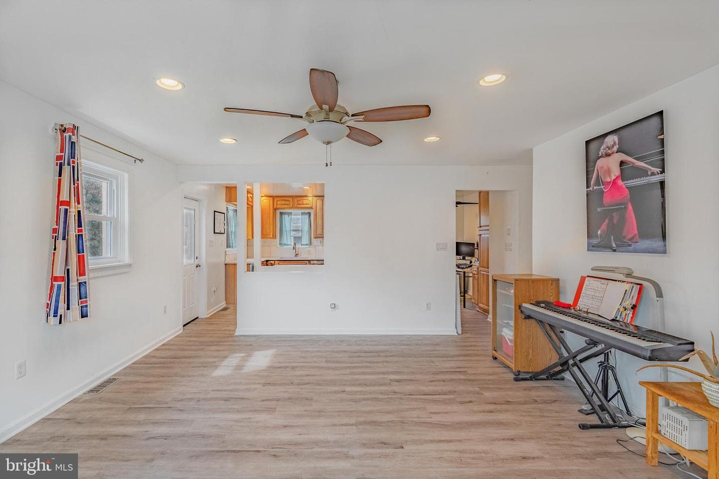 1032 East Avenue photo 6