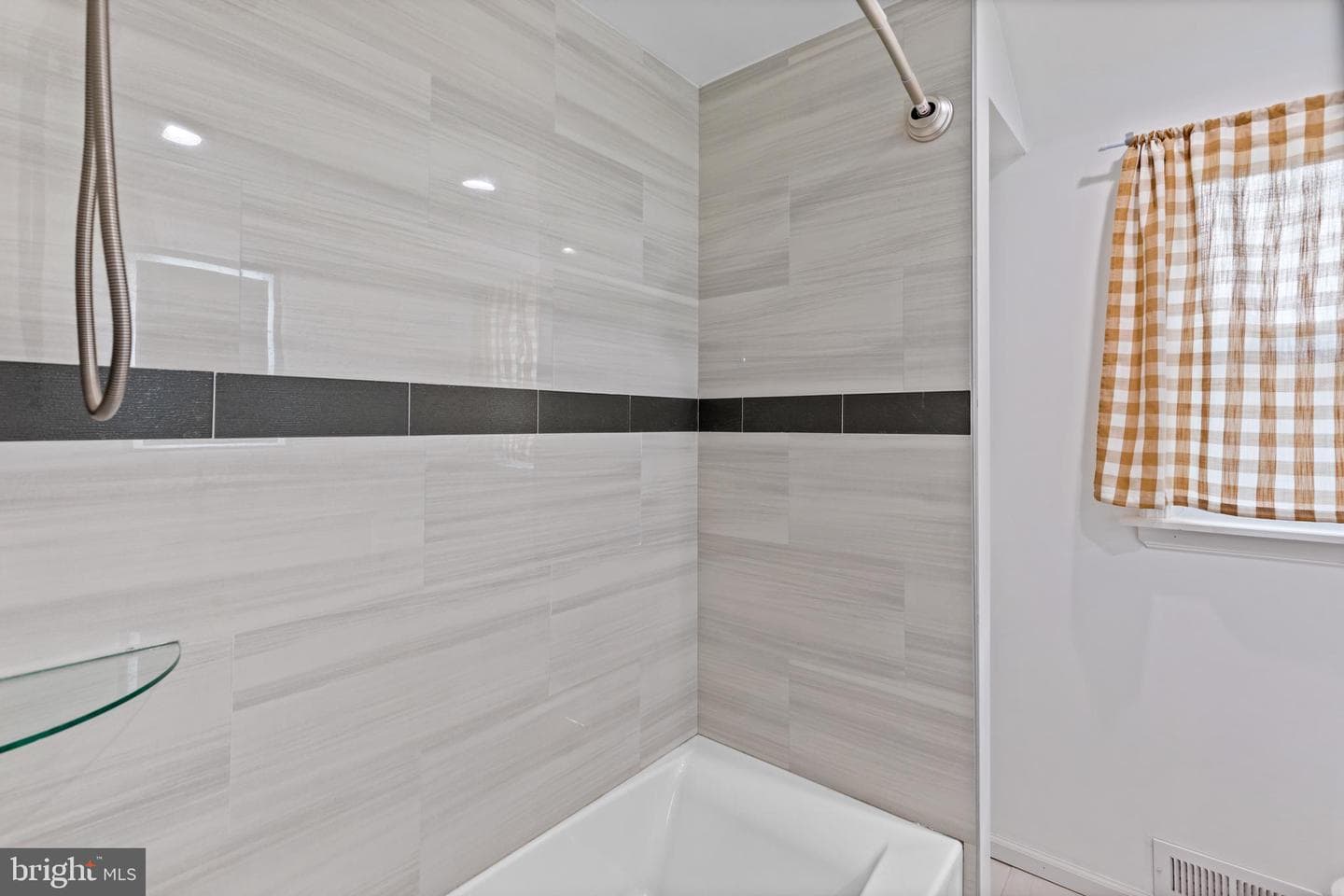 7603 Oak Lane Road photo 12