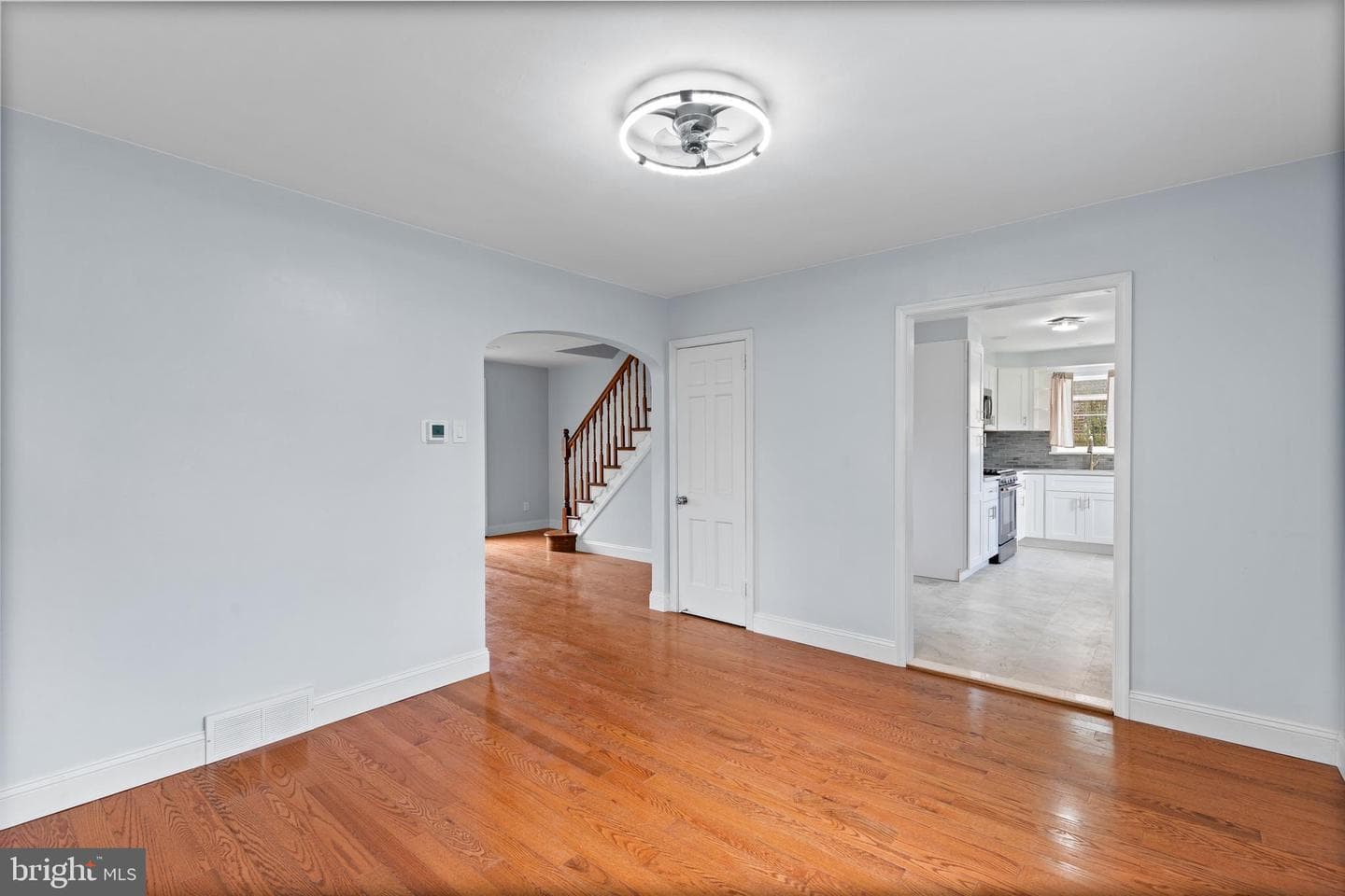 7603 Oak Lane Road photo 5