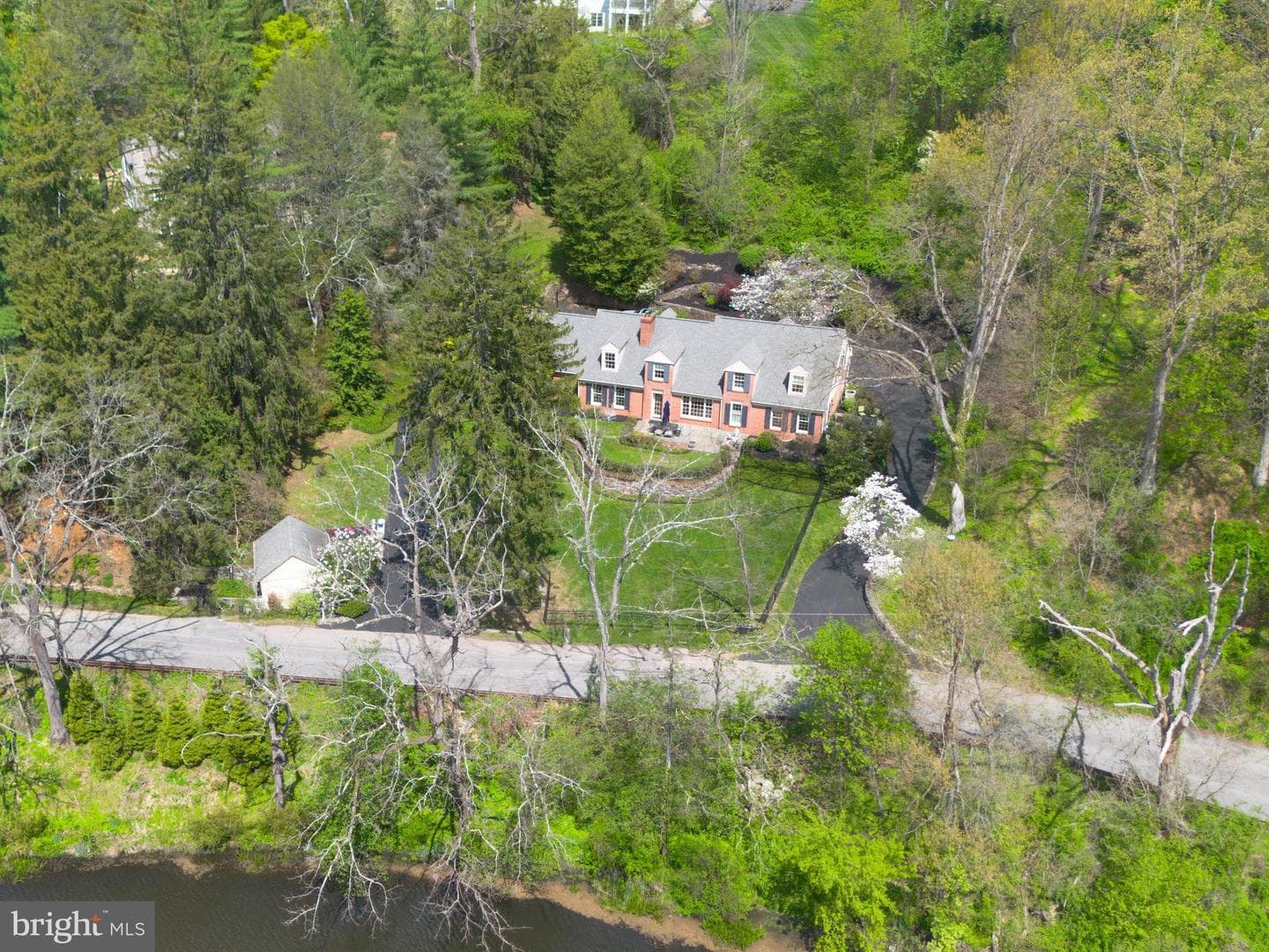 415 Dove Lake Road photo 39