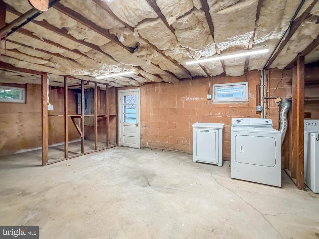 348 Northwood Avenue photo 35