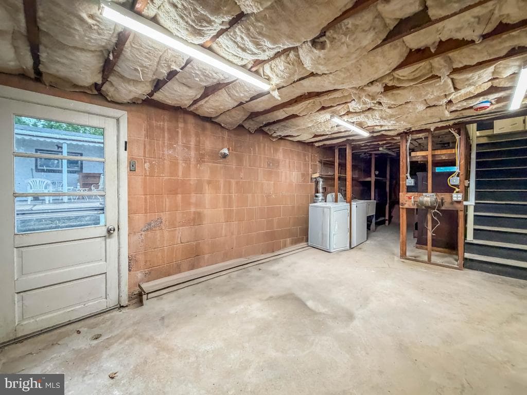348 Northwood Avenue photo 36